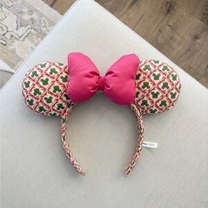 Vera Bradley Minnie Ears Promenade Disney Collection